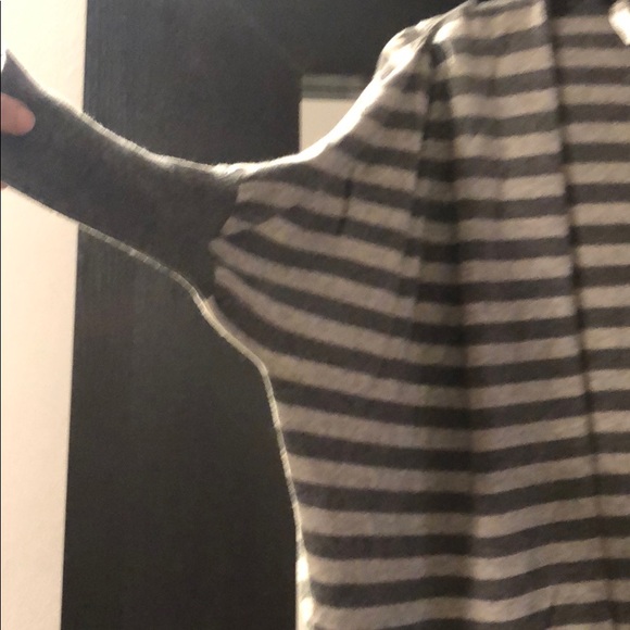 Robbi & Nikki Striped Wool Dolman Sleeve Sweater - Picture 3 of 6